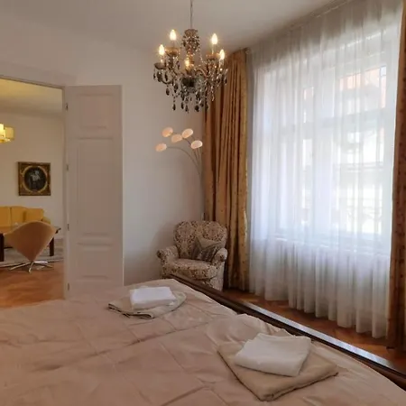 Velky 3i Apartman V Centre Mesta