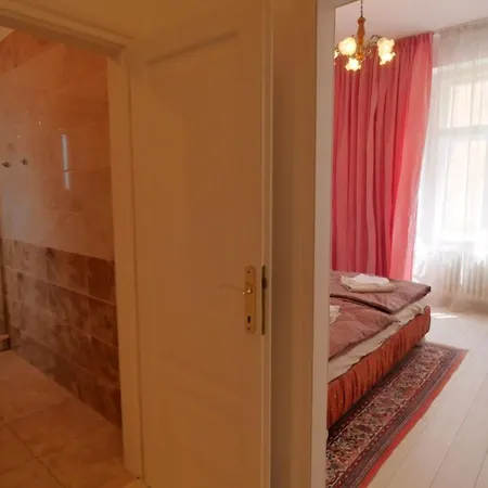 Apartment Velky 3i Apartman V Centre Mesta Bratislava