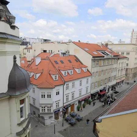 Velky 3i Apartman V Centre Mesta